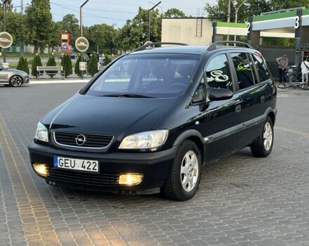 Черный Опель Зафира, объемом двигателя 2 л и пробегом 357 тыс. км за 2250 $, фото 1 на Automoto.ua