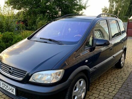 Чорний Опель Зафіра, об'ємом двигуна 2 л та пробігом 355 тис. км за 4000 $, фото 1 на Automoto.ua