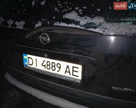 Черный Опель Зафира, объемом двигателя 2 л и пробегом 300 тыс. км за 2900 $, фото 1 на Automoto.ua