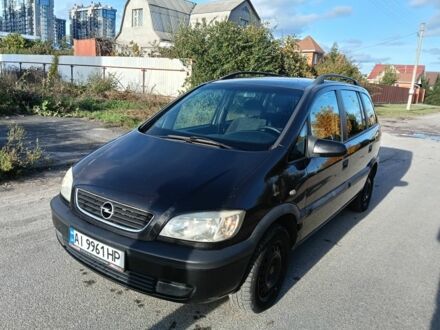 Черный Опель Зафира, объемом двигателя 2 л и пробегом 300 тыс. км за 3200 $, фото 1 на Automoto.ua