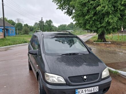 Опель Зафіра 2003 у Коростене на Automoto.ua Чорний Опель Зафіра, об'ємом двигуна 2 л та пробігом 300 тис. км за 2650 $, фото 1 на Automoto.ua