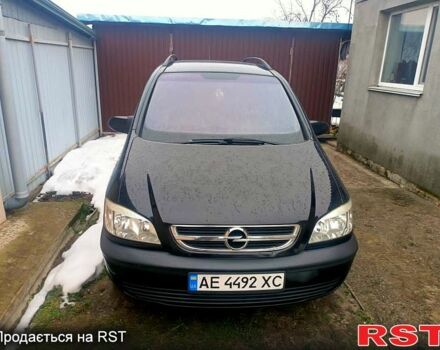 Черный Опель Зафира, объемом двигателя 1.8 л и пробегом 0 тыс. км за 4800 $, фото 1 на Automoto.ua