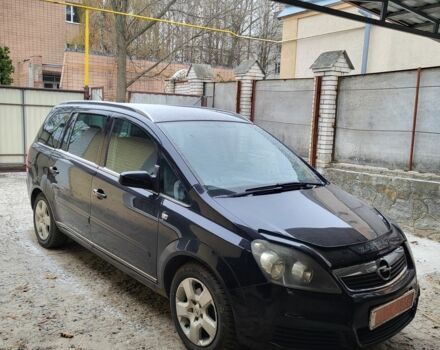 Черный Опель Зафира, объемом двигателя 0 л и пробегом 200 тыс. км за 5900 $, фото 1 на Automoto.ua