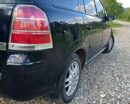 Черный Опель Зафира, объемом двигателя 1.9 л и пробегом 400 тыс. км за 3850 $, фото 1 на Automoto.ua