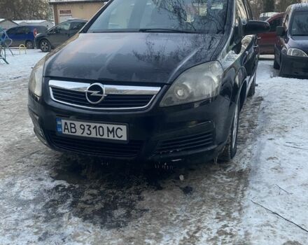 Черный Опель Зафира, объемом двигателя 1.6 л и пробегом 274 тыс. км за 6500 $, фото 1 на Automoto.ua
