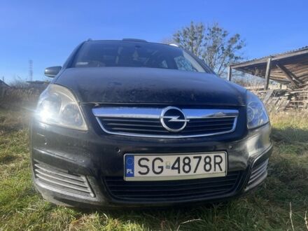 Чорний Опель Зафіра, об'ємом двигуна 0 л та пробігом 374 тис. км за 2550 $, фото 1 на Automoto.ua
