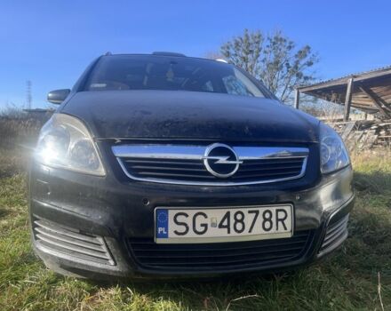 Черный Опель Зафира, объемом двигателя 0 л и пробегом 374 тыс. км за 2550 $, фото 1 на Automoto.ua