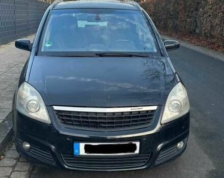 Черный Опель Зафира, объемом двигателя 1.9 л и пробегом 247 тыс. км за 3100 $, фото 1 на Automoto.ua