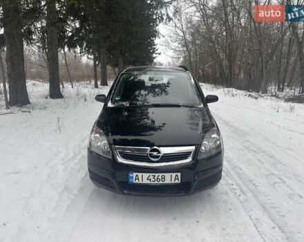 Черный Опель Зафира, объемом двигателя 1.6 л и пробегом 294 тыс. км за 4100 $, фото 1 на Automoto.ua