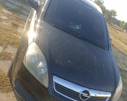 Черный Опель Зафира, объемом двигателя 1 л и пробегом 2 тыс. км за 5000 $, фото 1 на Automoto.ua
