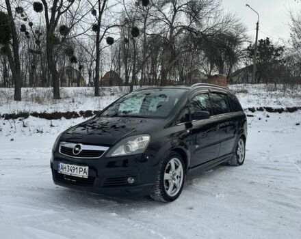 Черный Опель Зафира, объемом двигателя 1.9 л и пробегом 294 тыс. км за 4800 $, фото 1 на Automoto.ua