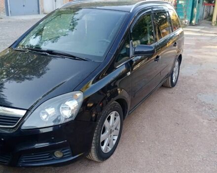 Черный Опель Зафира, объемом двигателя 1.9 л и пробегом 351 тыс. км за 4500 $, фото 1 на Automoto.ua