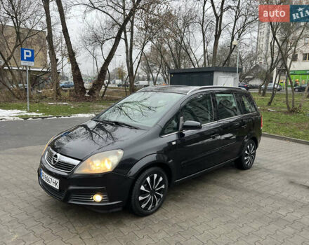 Черный Опель Зафира, объемом двигателя 1.6 л и пробегом 157 тыс. км за 5650 $, фото 1 на Automoto.ua