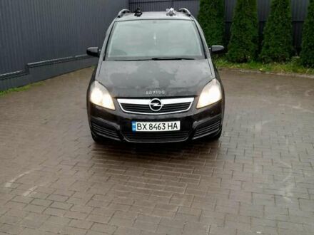 Черный Опель Зафира, объемом двигателя 1.9 л и пробегом 50 тыс. км за 6500 $, фото 1 на Automoto.ua