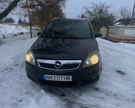 Черный Опель Зафира, объемом двигателя 1.9 л и пробегом 410 тыс. км за 3550 $, фото 1 на Automoto.ua