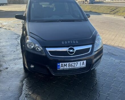Черный Опель Зафира, объемом двигателя 1.6 л и пробегом 196 тыс. км за 4800 $, фото 1 на Automoto.ua