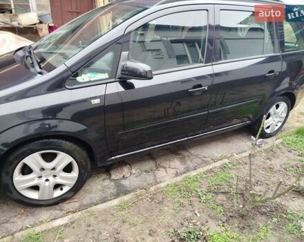 Черный Опель Зафира, объемом двигателя 1.6 л и пробегом 292 тыс. км за 4000 $, фото 1 на Automoto.ua