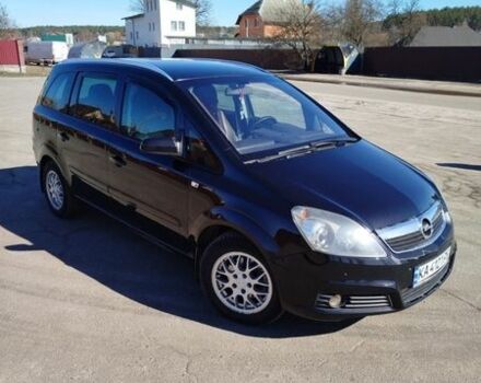 Черный Опель Зафира, объемом двигателя 1.6 л и пробегом 252 тыс. км за 6200 $, фото 1 на Automoto.ua