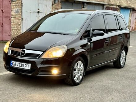 Черный Опель Зафира, объемом двигателя 1.8 л и пробегом 279 тыс. км за 4600 $, фото 1 на Automoto.ua