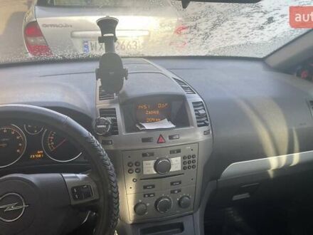 Черный Опель Зафира, объемом двигателя 1.6 л и пробегом 230 тыс. км за 5300 $, фото 1 на Automoto.ua