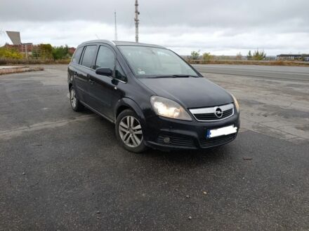 Опель Зафира 2007 в Изюме на Automoto.ua Черный Опель Зафира, объемом двигателя 1.9 л и пробегом 240 тыс. км за 2800 $, фото 1 на Automoto.ua