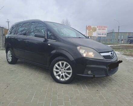 Черный Опель Зафира, объемом двигателя 1.9 л и пробегом 299 тыс. км за 5600 $, фото 1 на Automoto.ua