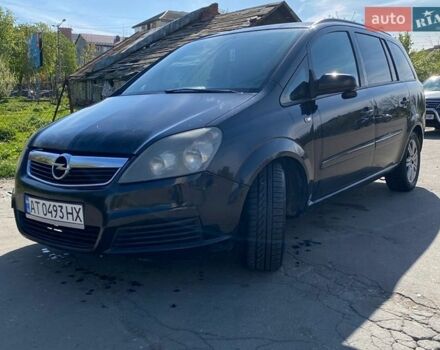Черный Опель Зафира, объемом двигателя 1.9 л и пробегом 300 тыс. км за 4900 $, фото 1 на Automoto.ua
