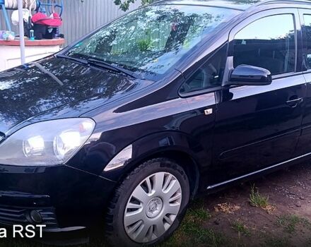 Черный Опель Зафира, объемом двигателя 1.6 л и пробегом 240 тыс. км за 5500 $, фото 1 на Automoto.ua