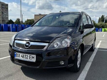 Черный Опель Зафира, объемом двигателя 1.9 л и пробегом 259 тыс. км за 6500 $, фото 1 на Automoto.ua