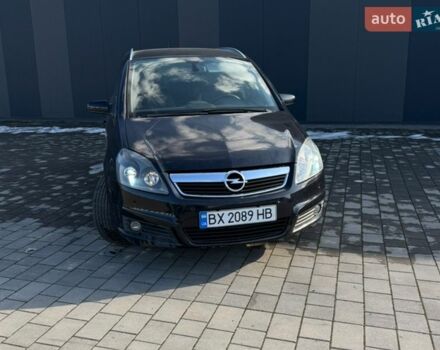 Черный Опель Зафира, объемом двигателя 1.9 л и пробегом 228 тыс. км за 7500 $, фото 1 на Automoto.ua