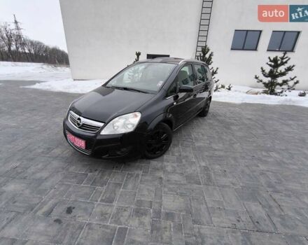 Черный Опель Зафира, объемом двигателя 1.8 л и пробегом 243 тыс. км за 6200 $, фото 1 на Automoto.ua