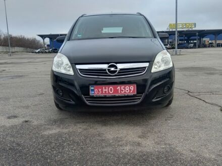 Черный Опель Зафира, объемом двигателя 1 л и пробегом 2 тыс. км за 6600 $, фото 1 на Automoto.ua