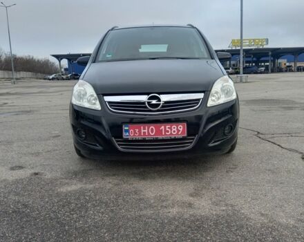 Черный Опель Зафира, объемом двигателя 1 л и пробегом 2 тыс. км за 6600 $, фото 1 на Automoto.ua