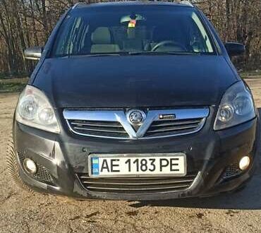 Черный Опель Зафира, объемом двигателя 1.91 л и пробегом 370 тыс. км за 6500 $, фото 1 на Automoto.ua