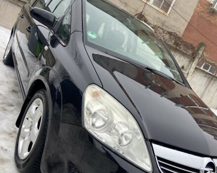 Черный Опель Зафира, объемом двигателя 1.7 л и пробегом 287 тыс. км за 6400 $, фото 1 на Automoto.ua