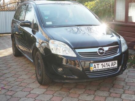 Черный Опель Зафира, объемом двигателя 1.6 л и пробегом 59 тыс. км за 8000 $, фото 1 на Automoto.ua