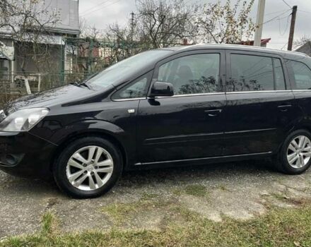 Черный Опель Зафира, объемом двигателя 1.6 л и пробегом 250 тыс. км за 6400 $, фото 1 на Automoto.ua