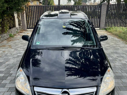 Опель Зафира 2009 в Староконстантинов на Automoto.ua Черный Опель Зафира, объемом двигателя 1.6 л и пробегом 206 тыс. км за 6700 $, фото 1 на Automoto.ua