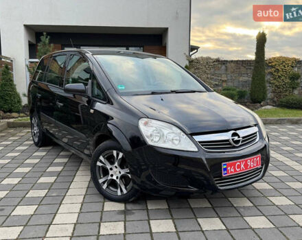 Черный Опель Зафира, объемом двигателя 1.8 л и пробегом 256 тыс. км за 6250 $, фото 1 на Automoto.ua