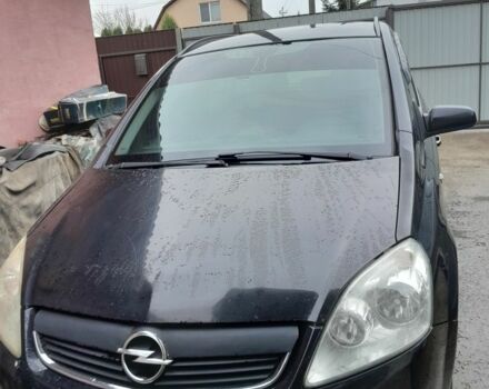 Черный Опель Зафира, объемом двигателя 1.9 л и пробегом 395 тыс. км за 6519 $, фото 1 на Automoto.ua