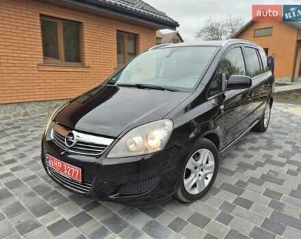 Черный Опель Зафира, объемом двигателя 1.8 л и пробегом 201 тыс. км за 6990 $, фото 1 на Automoto.ua