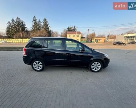 Черный Опель Зафира, объемом двигателя 1.8 л и пробегом 181 тыс. км за 7800 $, фото 1 на Automoto.ua