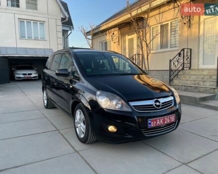 Черный Опель Зафира, объемом двигателя 1.7 л и пробегом 262 тыс. км за 6999 $, фото 1 на Automoto.ua