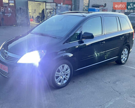 Черный Опель Зафира, объемом двигателя 1.7 л и пробегом 206 тыс. км за 8300 $, фото 1 на Automoto.ua