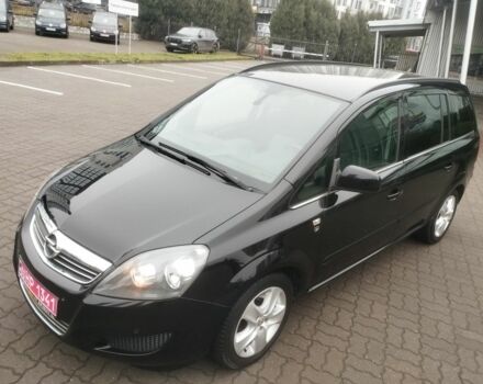 Черный Опель Зафира, объемом двигателя 1.7 л и пробегом 240 тыс. км за 7620 $, фото 1 на Automoto.ua