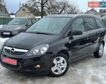 Черный Опель Зафира, объемом двигателя 1.6 л и пробегом 200 тыс. км за 7250 $, фото 1 на Automoto.ua