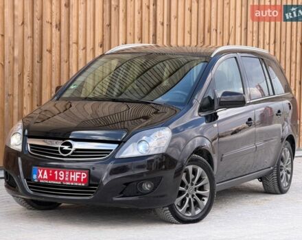 Черный Опель Зафира, объемом двигателя 1.7 л и пробегом 288 тыс. км за 7890 $, фото 1 на Automoto.ua