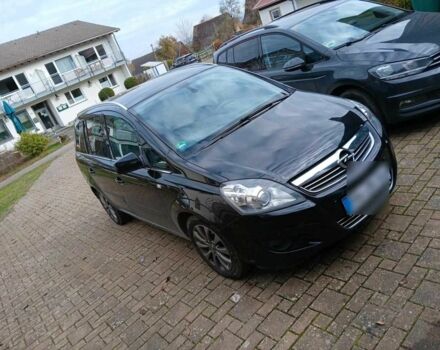 Черный Опель Зафира, объемом двигателя 1.8 л и пробегом 239 тыс. км за 7995 $, фото 1 на Automoto.ua