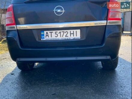 Чорний Опель Зафіра, об'ємом двигуна 1.7 л та пробігом 267 тис. км за 5600 $, фото 1 на Automoto.ua