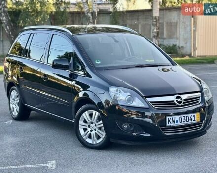 Чорний Опель Зафіра, об'ємом двигуна 1.7 л та пробігом 209 тис. км за 7950 $, фото 1 на Automoto.ua